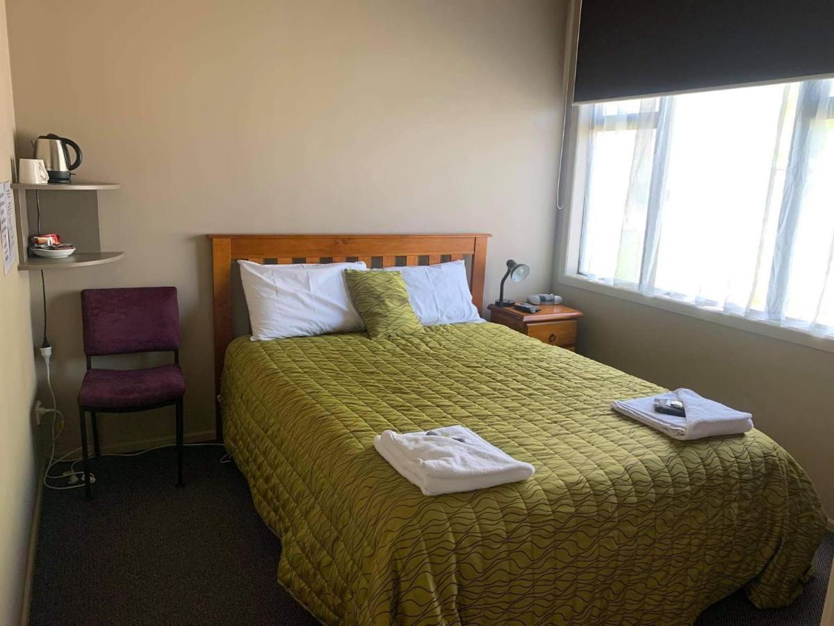 Catlins Inn Owaka Esterno foto